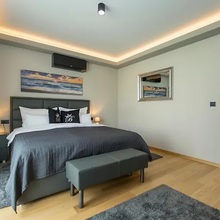 1 In Porec,istrien - Istrabook