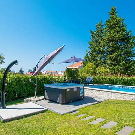 1 In Porec,istrien - Istrabook