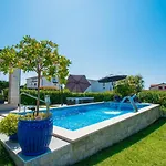 1 In Porec,istrien - Istrabook *