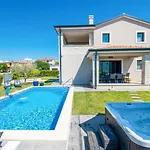 1 In Porec,istrien - Istrabook