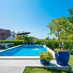 1 In Porec,istrien - Istrabook