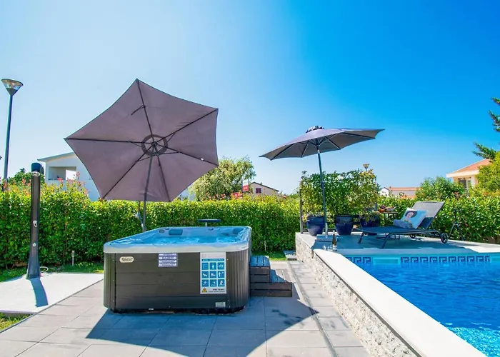וילה 1 In Porec,istrien - Istrabook Kukci