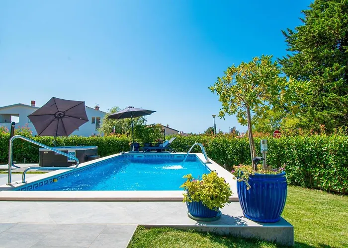 1 In Porec,istrien - Istrabook